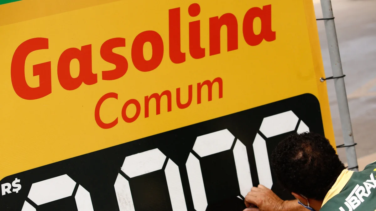 Gasolina fica até R$ 0,20 mais cara em postos de combustíveis do DF