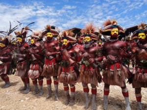 Hela agradece pelas estradas