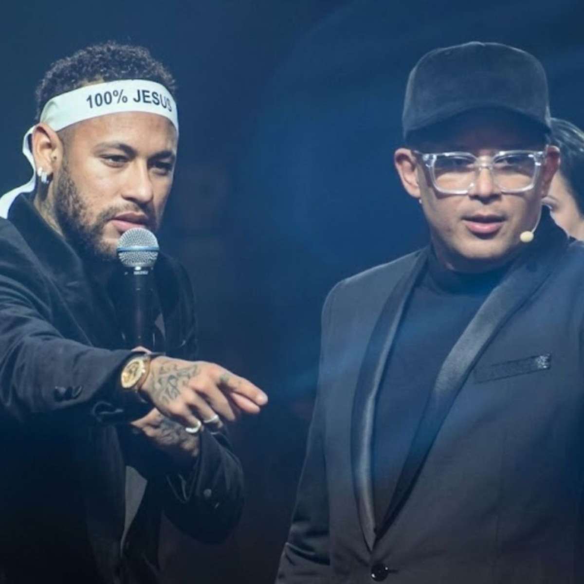 Avião de Neymar pousa em Belo Horizonte para a despedida de Bruno Avelar, vítima de acidente aéreo