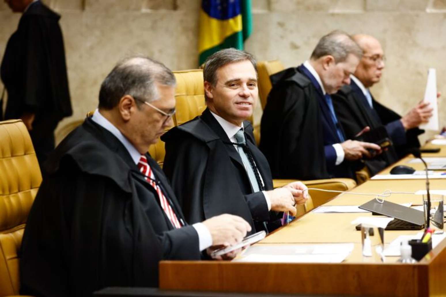 Flávio Dino, André Mendonça, Dias Toffoli e Gilmar Mendes em sessão do STF