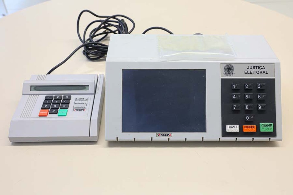Urna eletrônica: veja evolução dos modelos desde 1996