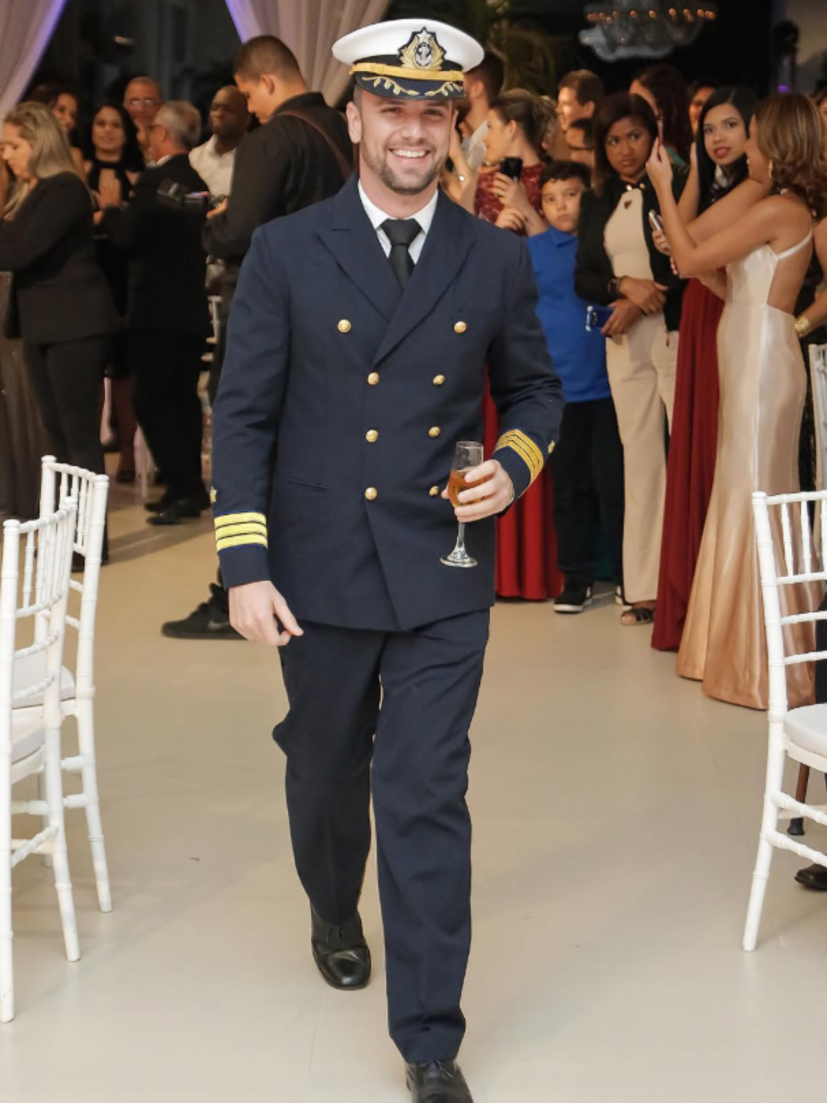 Capitão de navio de 39 anos morre após passar mal em restaurante de Goiânia