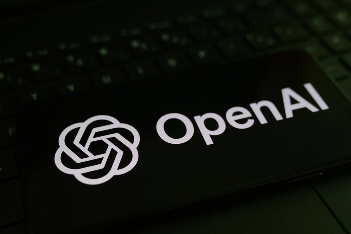 Imagem da matéria: Hackers que invadiram a OpenAI alertam para problema de segurança na indústria de inteligência artificial