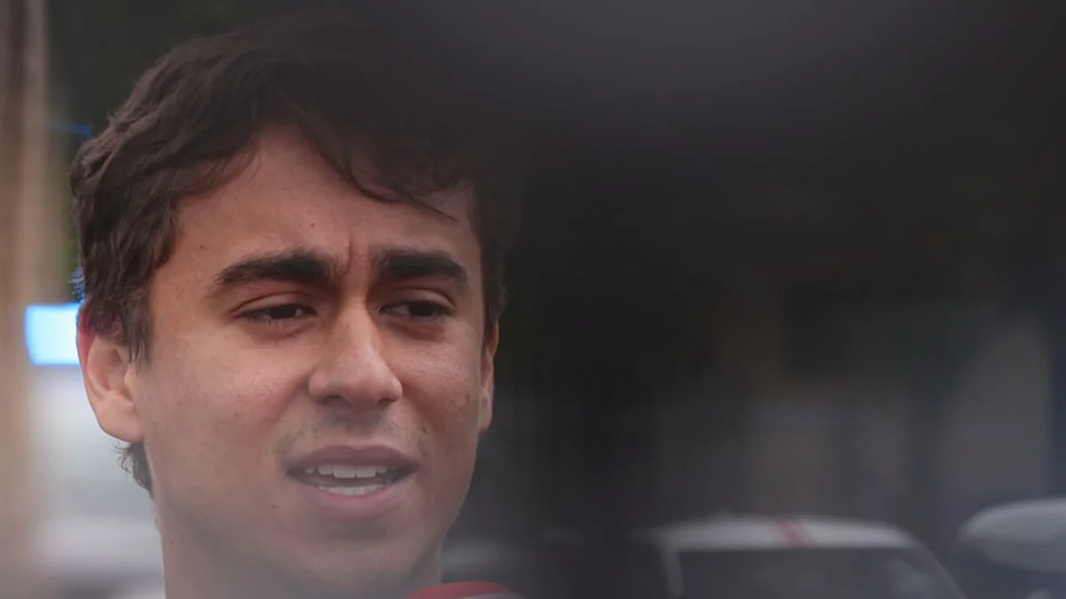 Nikolas posta "colinha" de candidatos que apoia em 6 estados; veja quem são