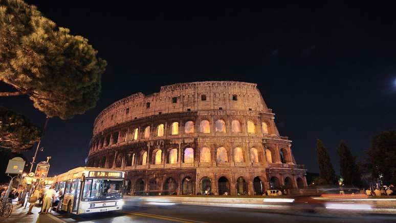 Governo da Itália fecha Coliseu de Roma após morte de trabalhador