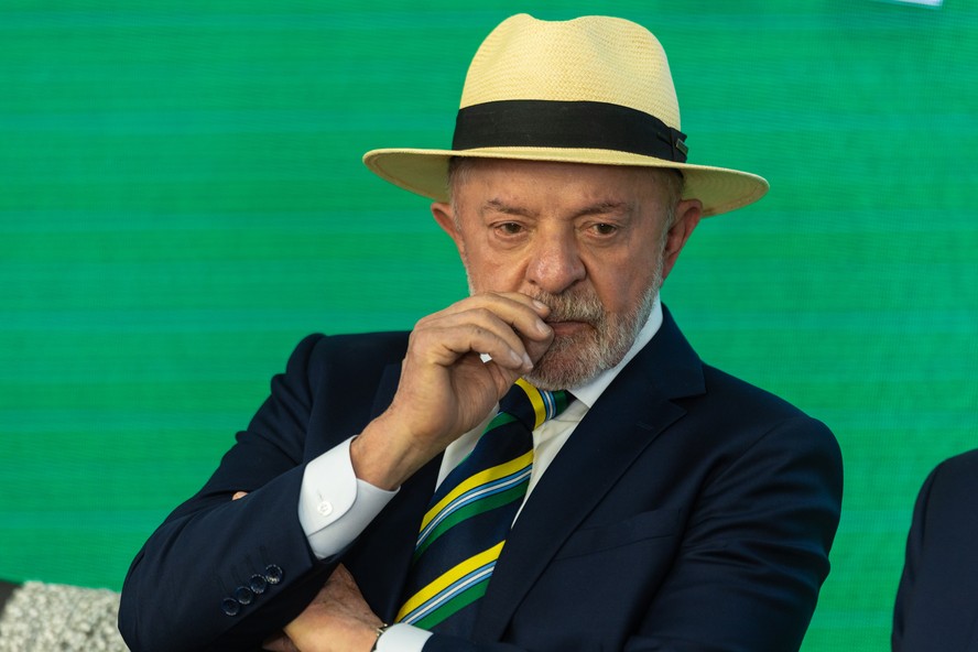 Lula diz que 'mexer com Nossa Senhora Aparecida não é aceitável'
