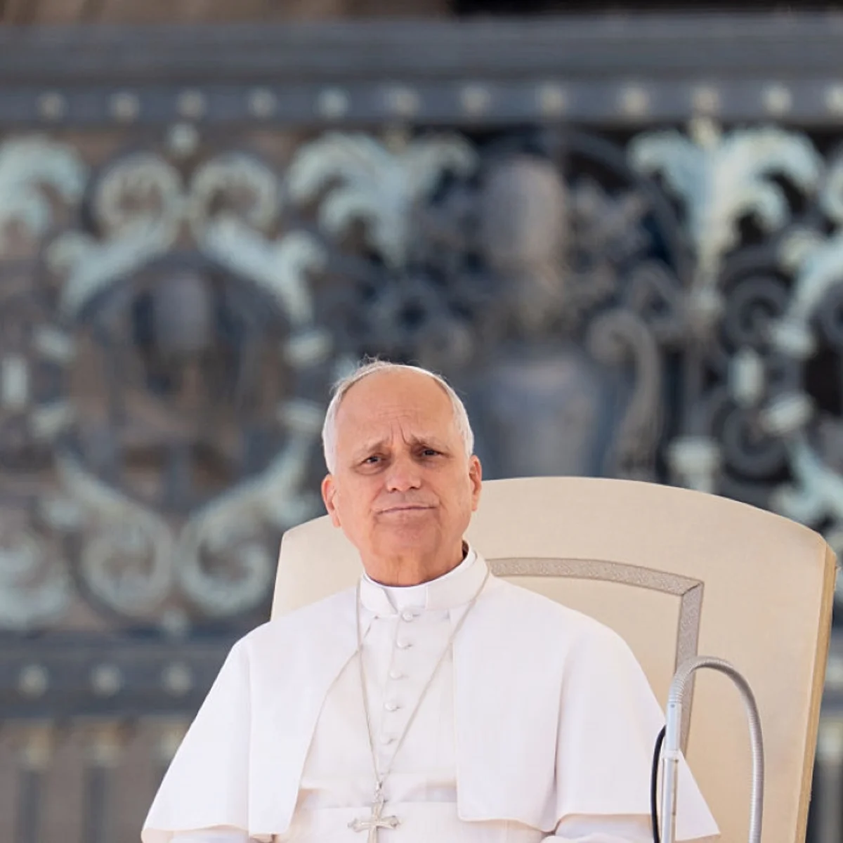 Papa Leão XIV afirma que usar o nome de Deus para violência é "profanação"