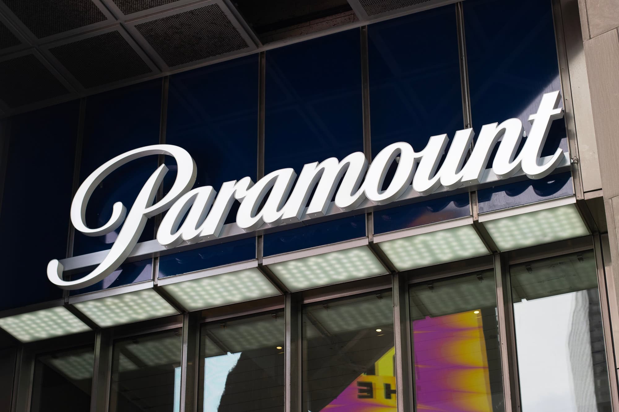 Fachada da Paramount