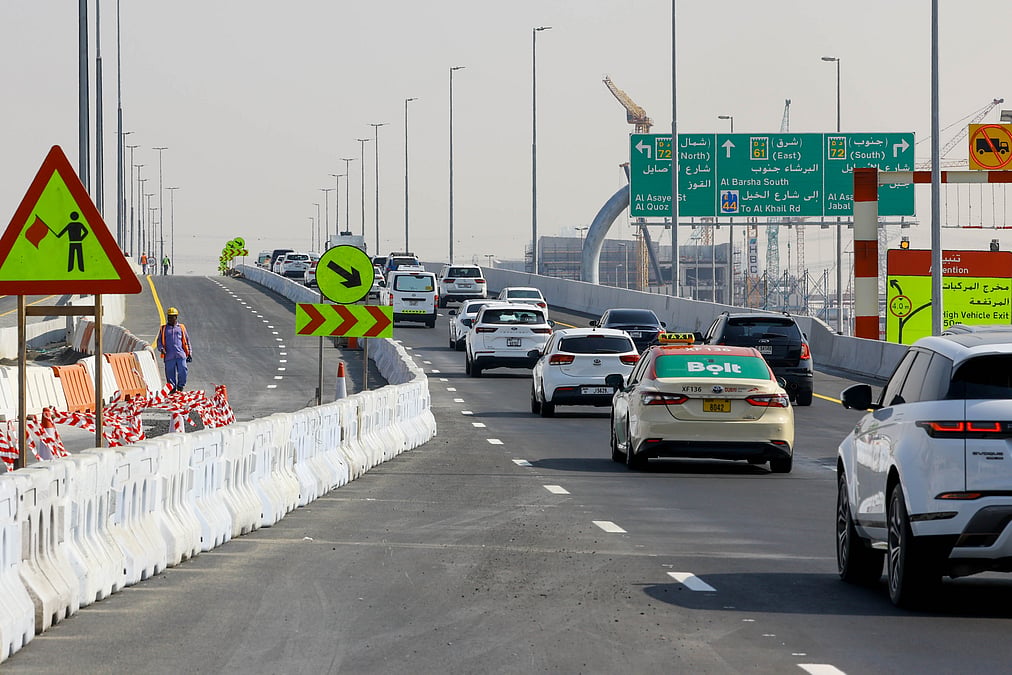 Dubai, Sharjah trânsito: Congestionamento intenso na Sheikh Zayed Road, E11, E311 e Al Ittihad Street nesta manhã
