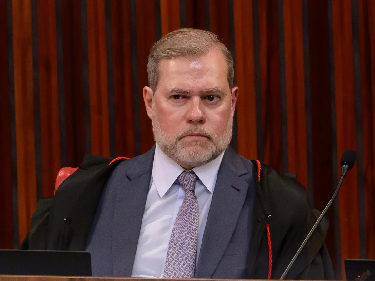 Toffoli declara suspeição em sessão que julga se abre investigação a Moraes