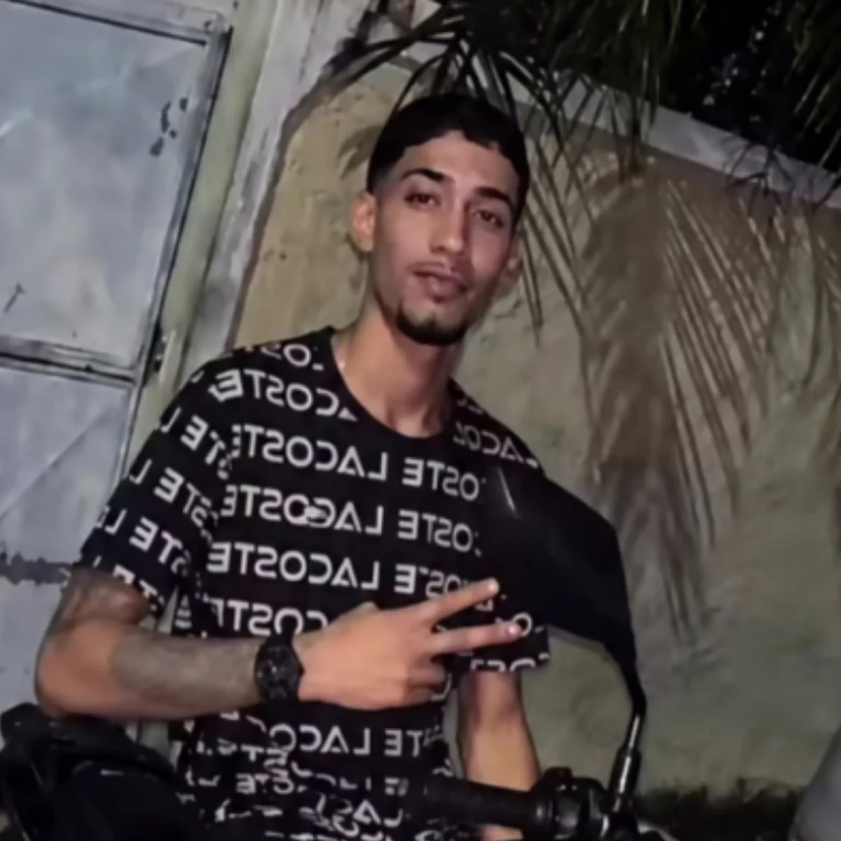 Pizzaiolo tem morte encefálica dias após tiro em abordagem policial no RJ