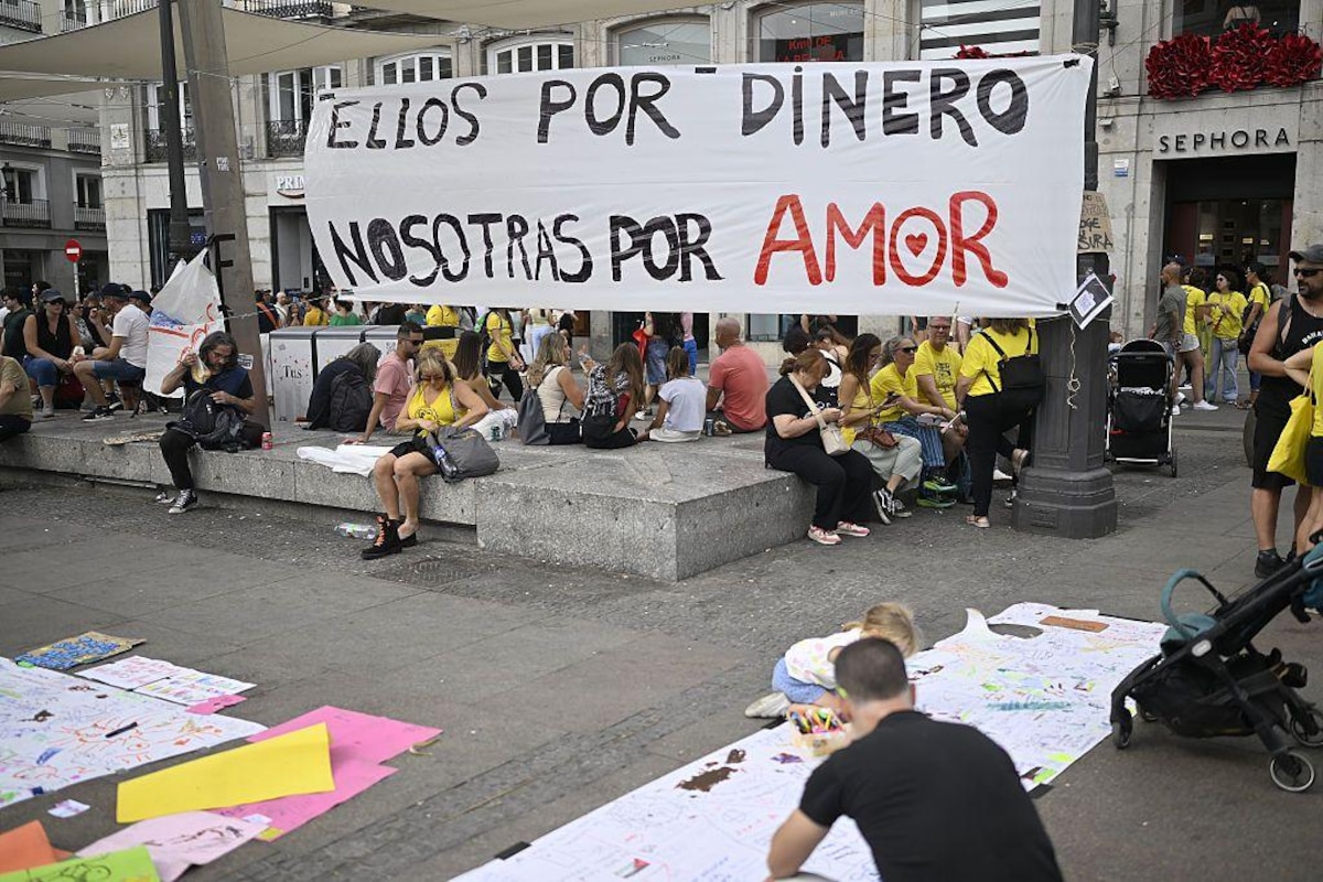 As imagens do acampamento na Puerta del Sol em Madri para protestar contra a crise habitacional
