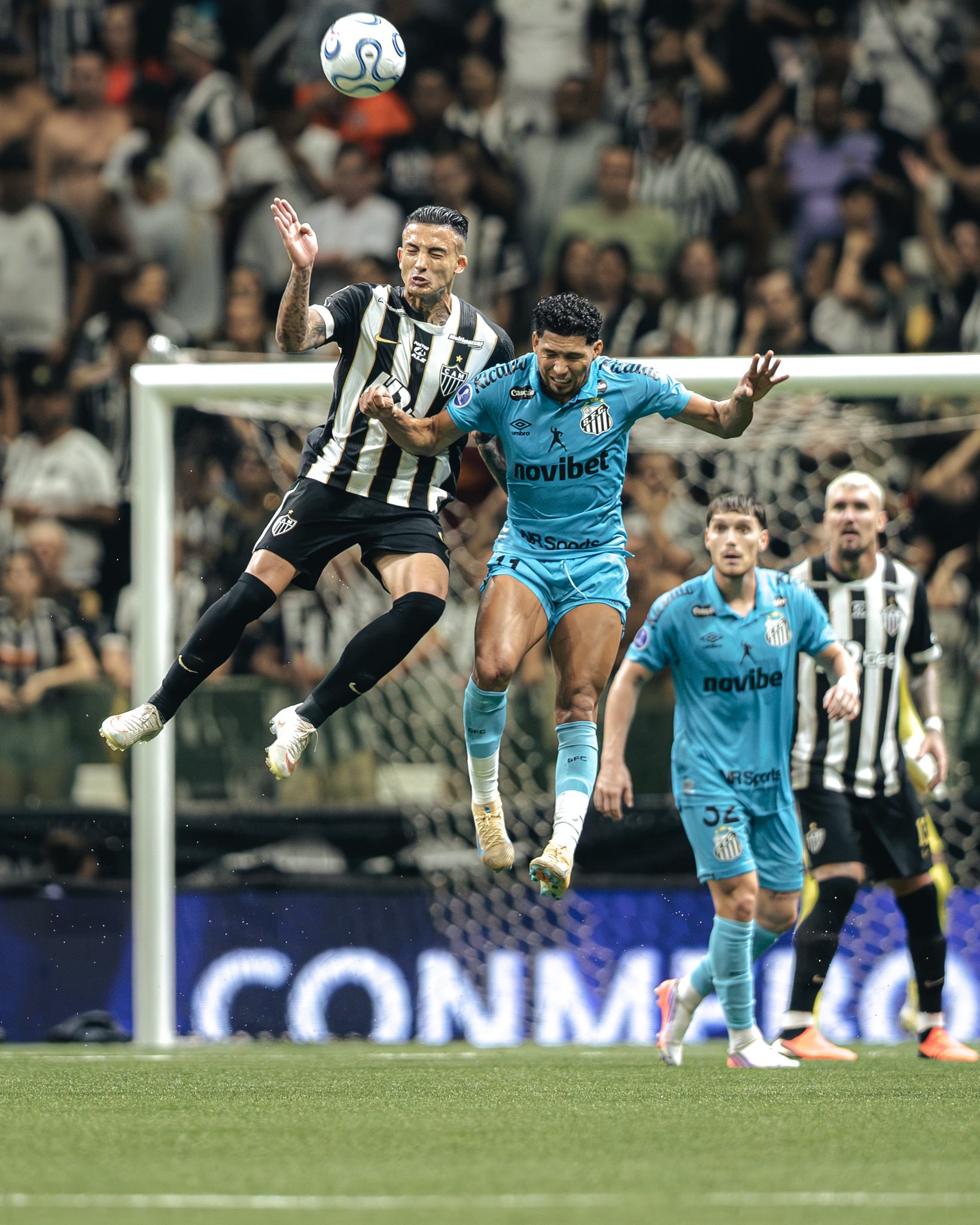 Análise: falhas da defesa acabam com a esperança do Santos de conquistar a Copa Sul-Americana