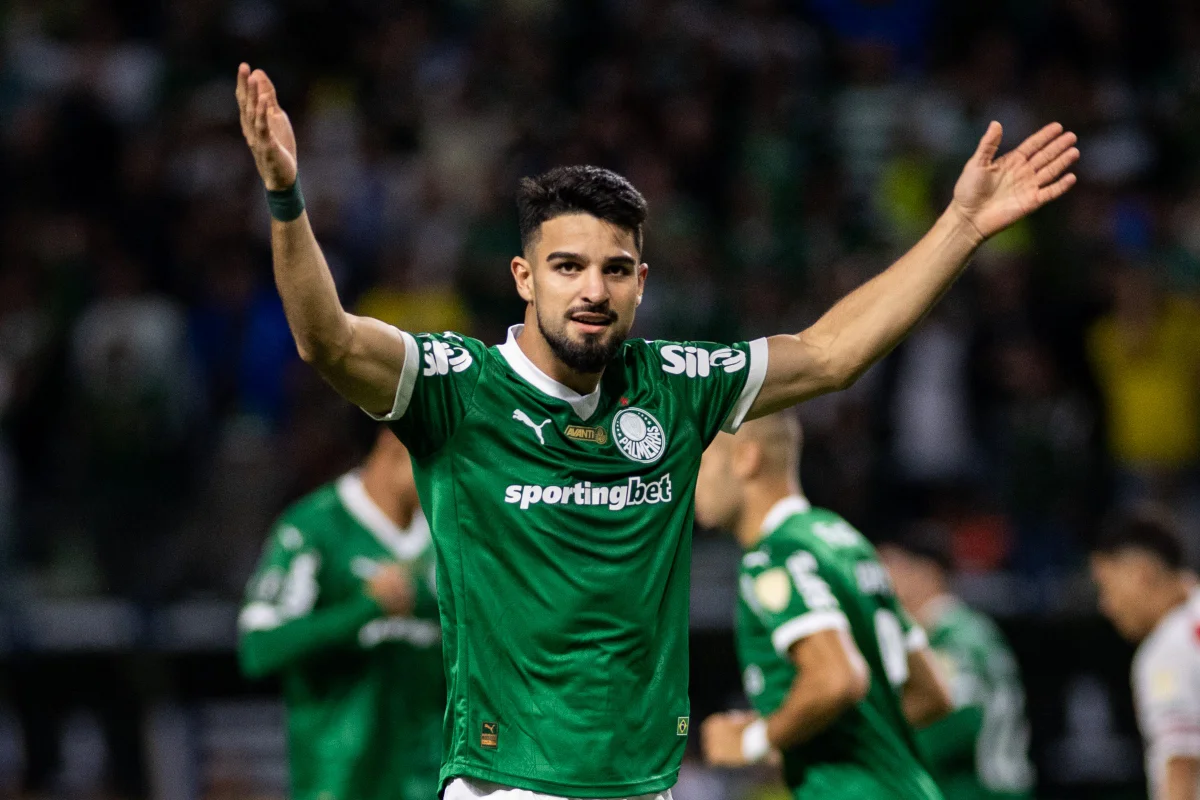 Foto colorida de Flaco Lopez, do Palmeiras - Metrópoles