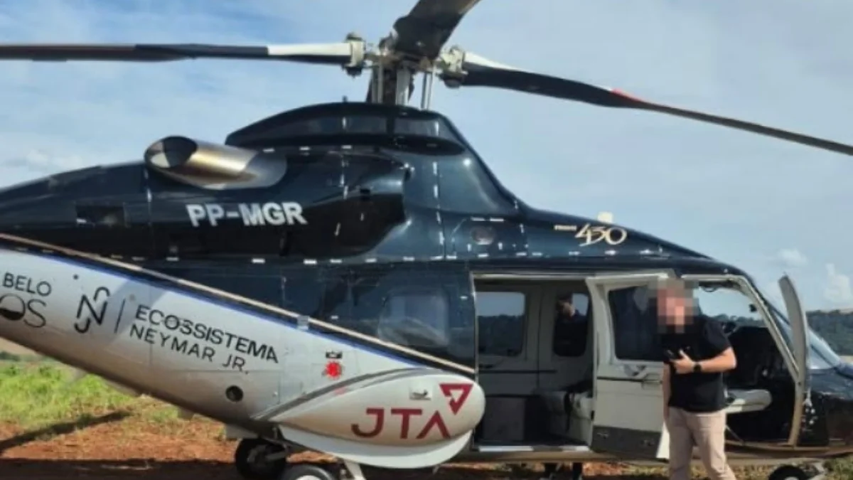 Dona de helicóptero que levava Rick recebe aval para retirar destroços