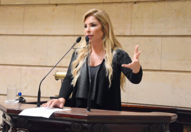 Justiça determina prisão de Verônica Costa, a ‘Mãe Loira do Funk’, por tortura contra ex-marido