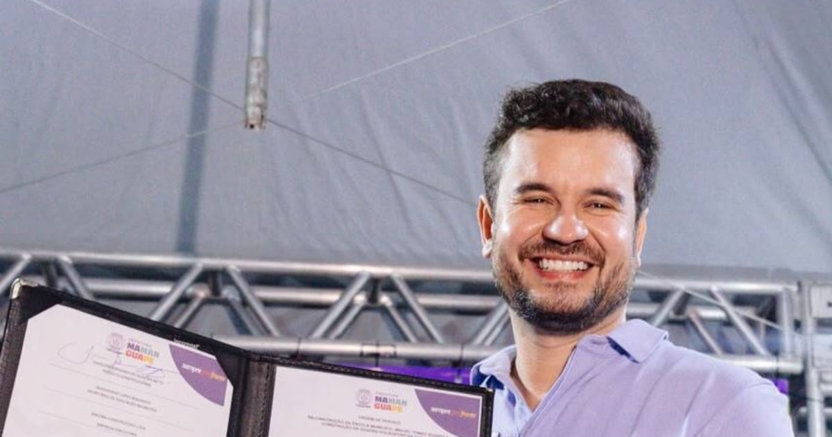 EDUCAÇÃO PRA FRENTE: Prefeito Joaquim assina ordem de serviço para reforma e ampliação da Escola Miguel Tomaz