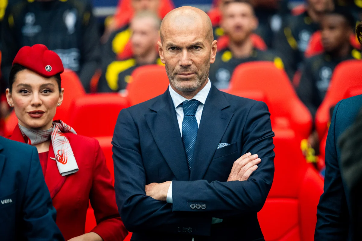 Foto colorida de Zidane - Metrópoles