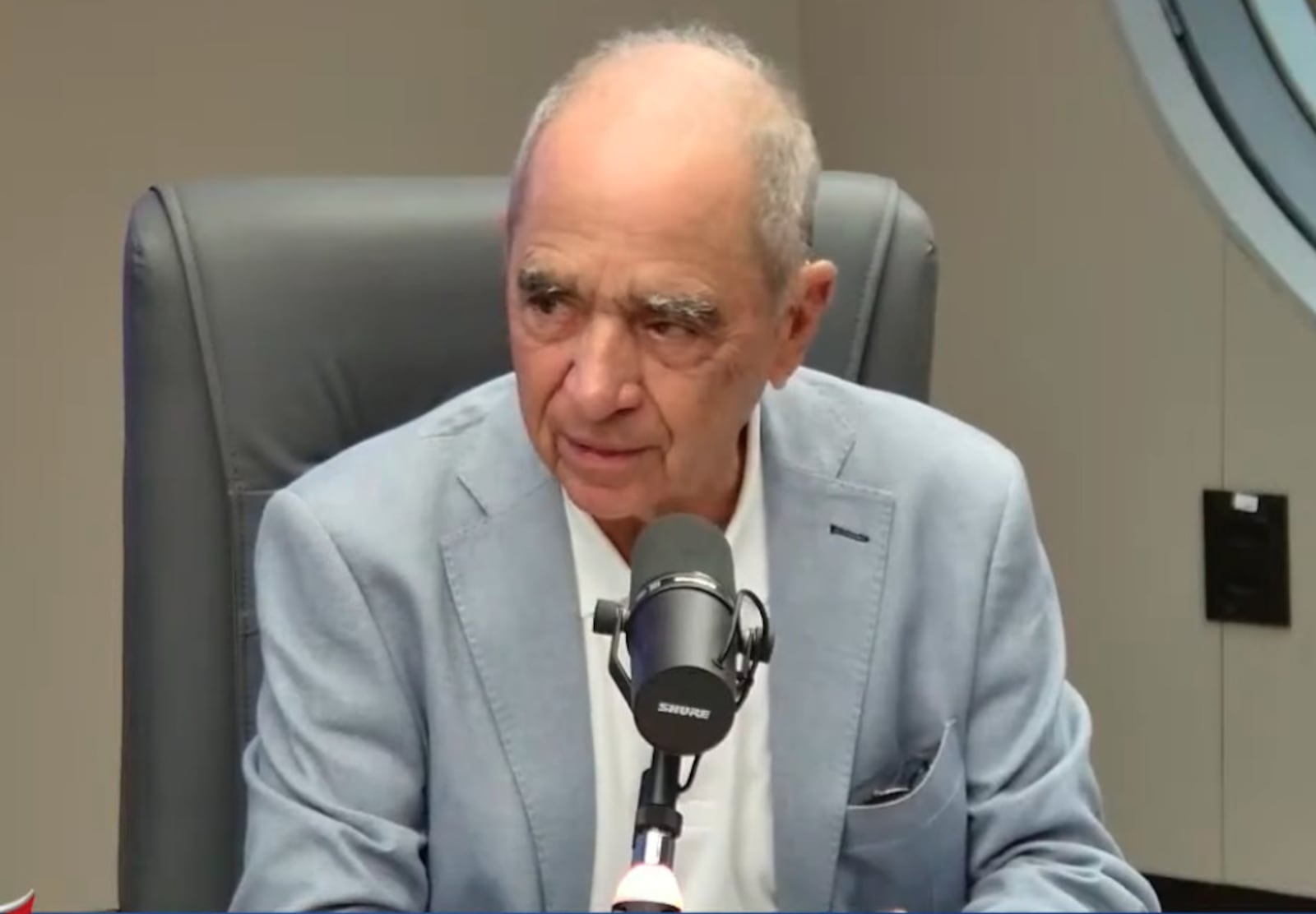 Imagem da matéria: Roberto Cavalcanti destaca trabalho da equipe na nova estrutura da Rádio Correio, Portal e Arena