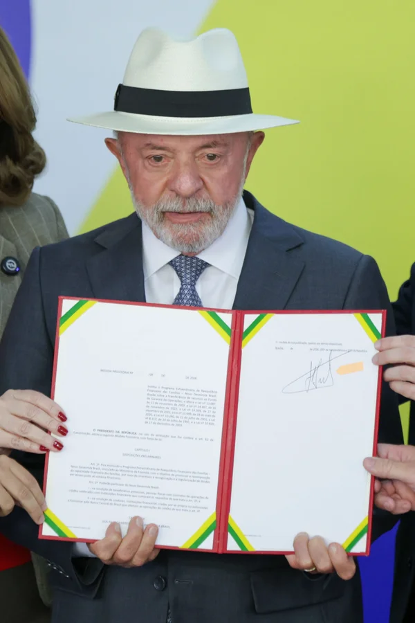Desenrola: Lula anuncia compra de dívidas das famílias por R$ 15 bilhões - destaque galeria