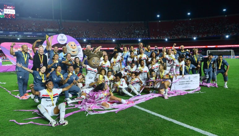 Campanha do São Paulo desafia hegemonia do Corinthians na final do Brasileirão Feminino