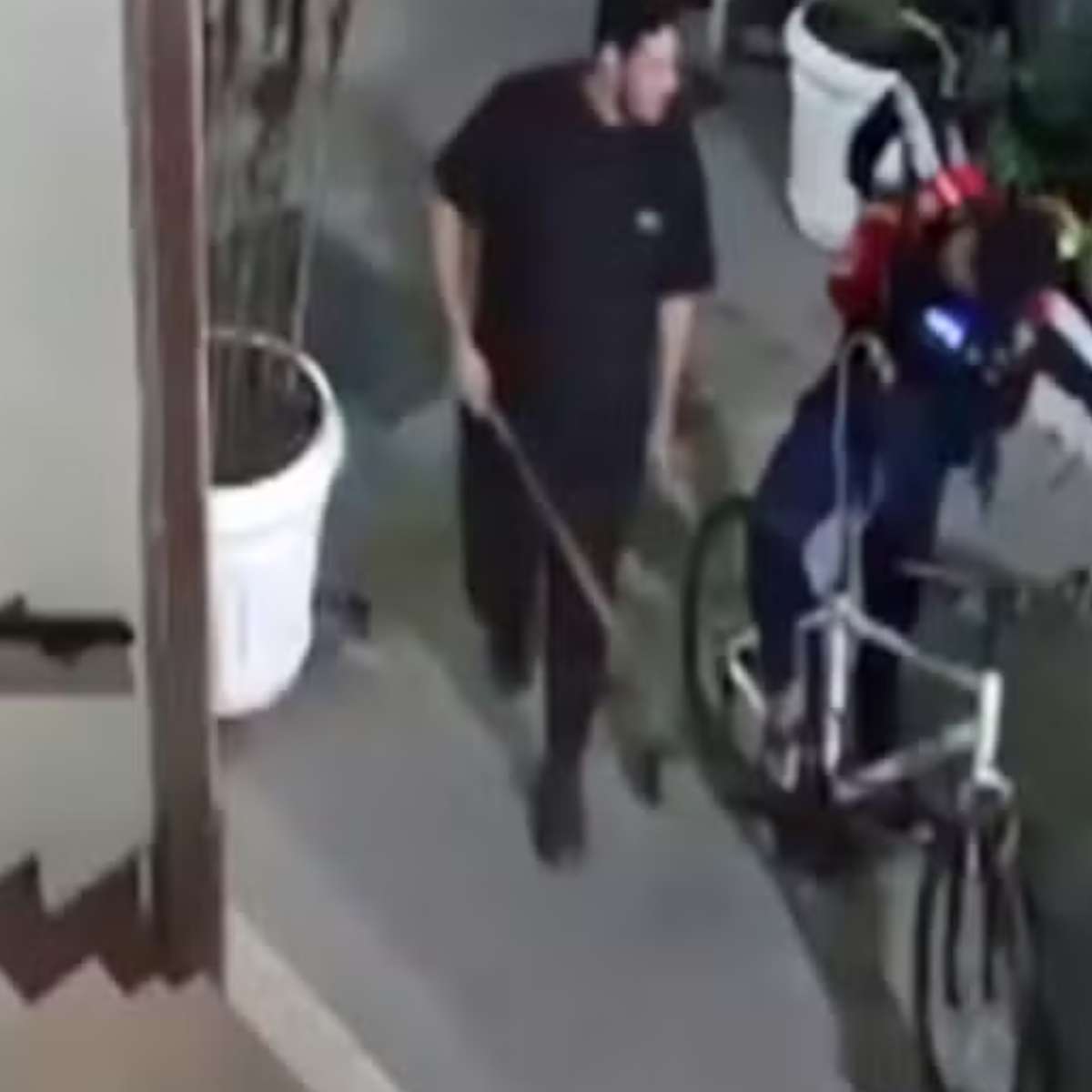 Justiça do Rio torna cinco acusados réus pela morte de ciclista linchado em Copacabana