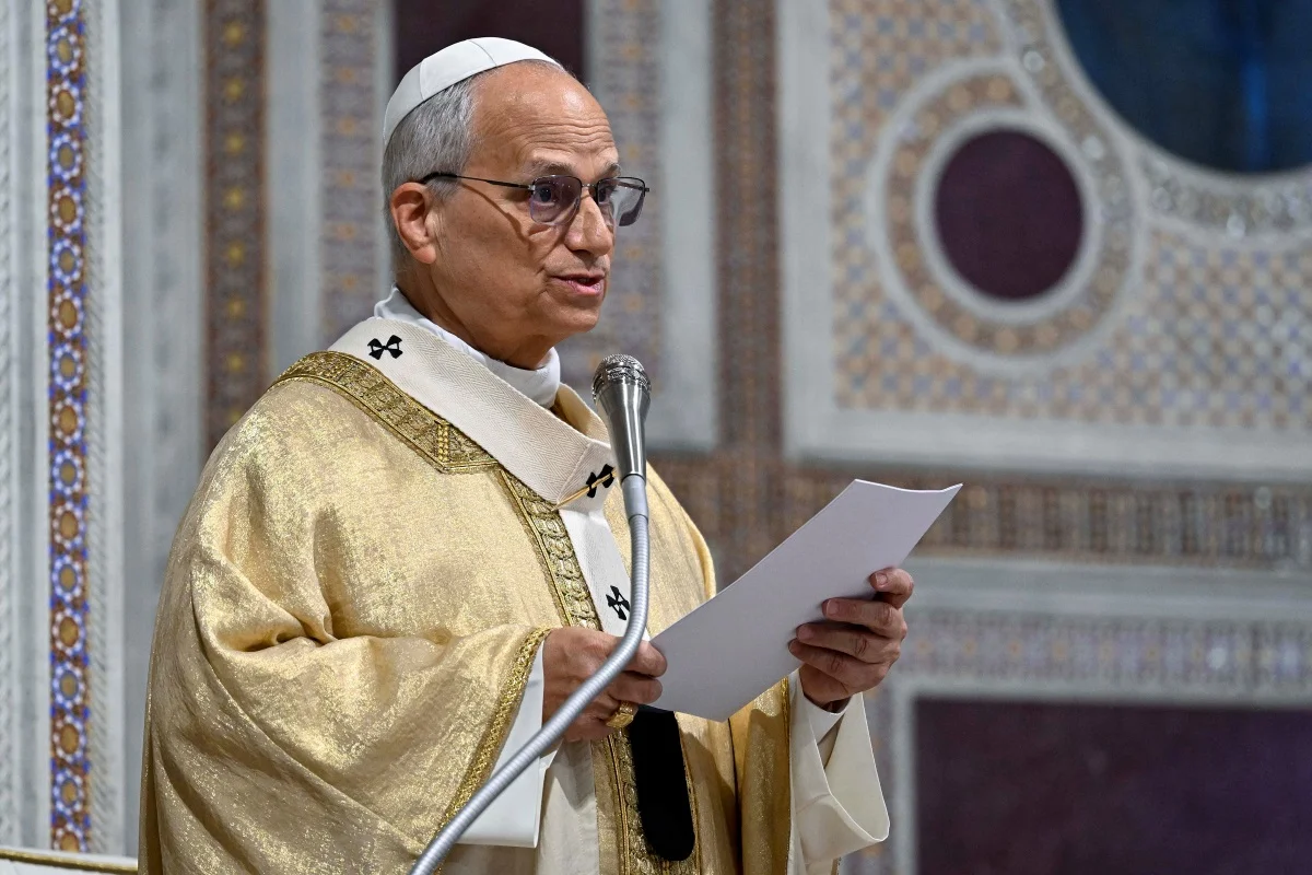 Na França, papa Leão XIV faz apelo contra abuso de menores na igreja