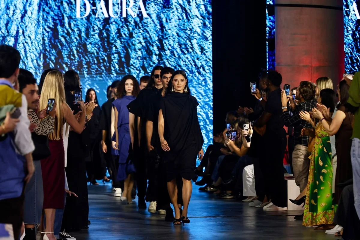 Emoção marca os desfiles de Pimear, D-AURA e Calado no Metrópoles Catwalk