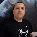 Imagem da matéria: Duplo crescente e nova cratera nas Imagens Astronômicas da Semana