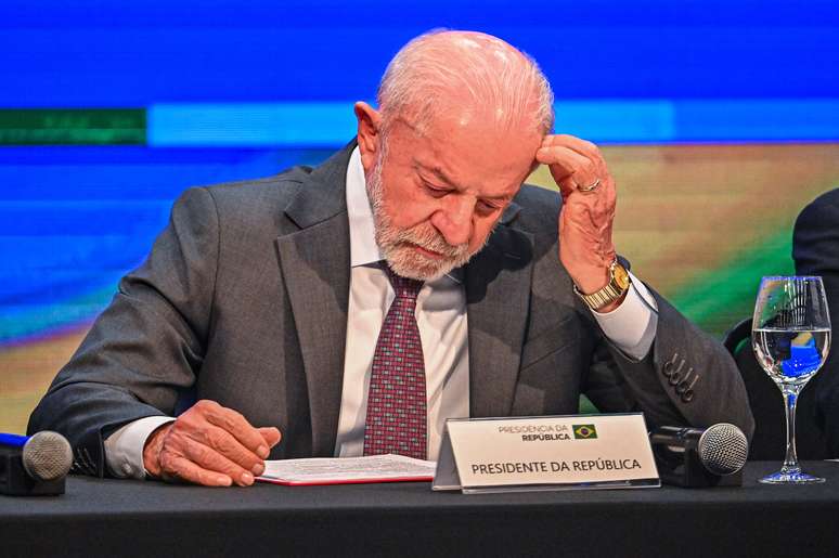 Proibição às bets pode beneficiar Lula a curto prazo e tirar foco sobre crise no STF e caso Master, avaliam especialistas