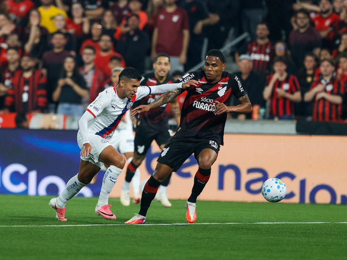 Athletico-PR bate Bahia com emoção até o fim, quebra tabu e se firma no G-4 do Brasileirão