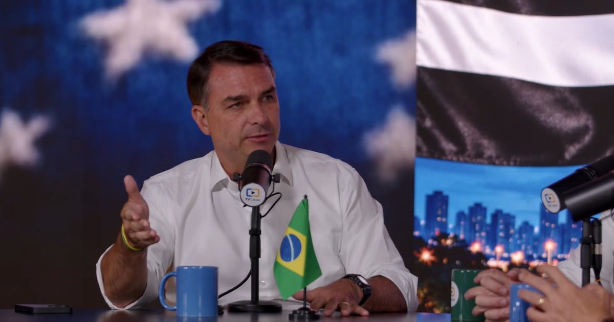 Flávio Bolsonaro diz estar vendo movimento similar ao de 2018, quando o pai dele foi eleito