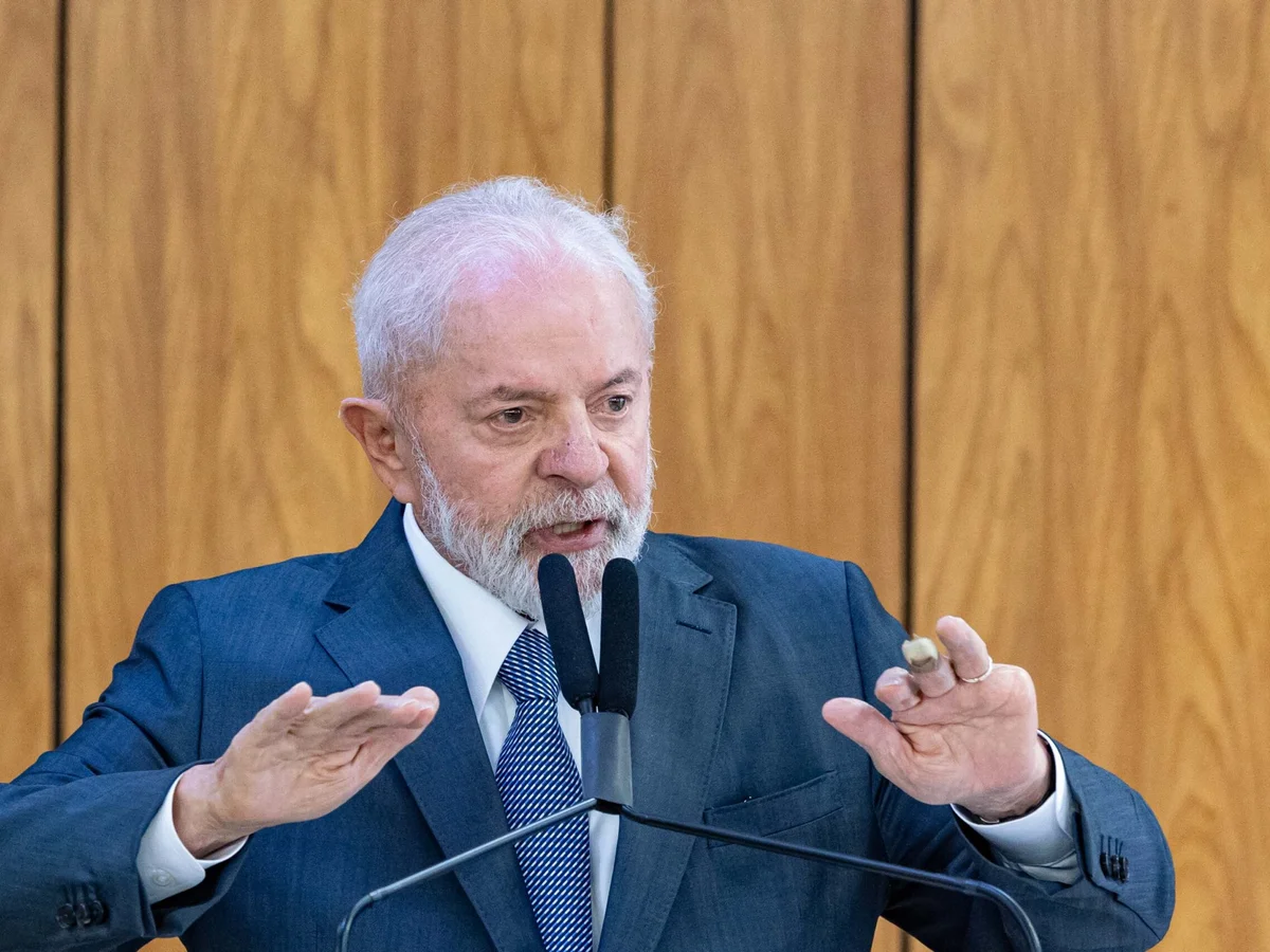 Lula diz que não protegerá Lulinha: "Meu filho não nasceu para errar"