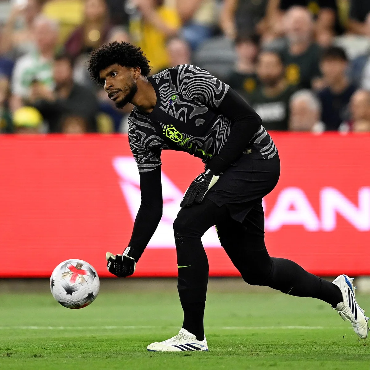 Web detona Hugo Souza após gol da Austrália contra o Brasil: "Uma vergonha"