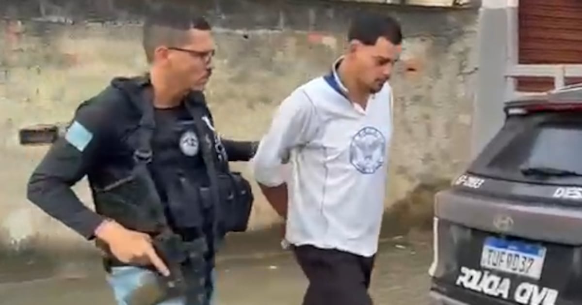 Criminoso condenado por tráfico e associação é preso em comunidade de Belford Roxo (RJ)