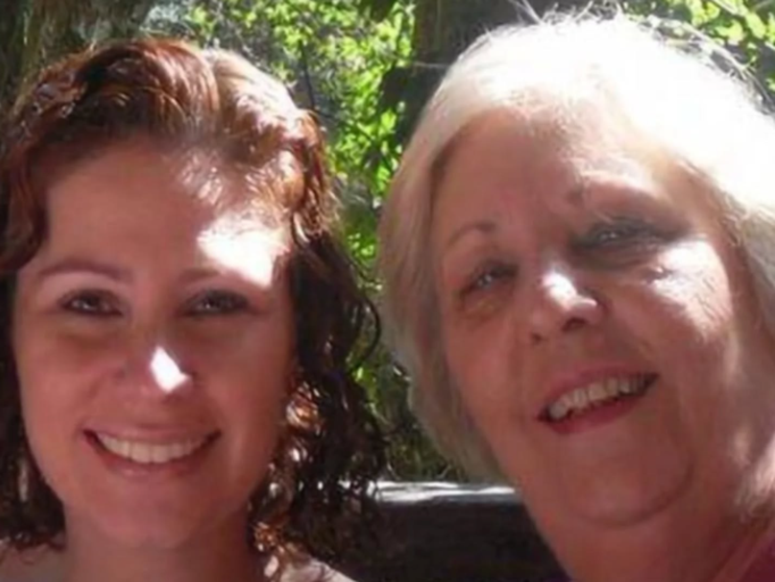 A ex-deputada federal Carla Zambelli e a m&atilde;e, Rita Zambelli, candidata &agrave; C&acirc;mara Federal nas elei&ccedil;&otilde;es de 2026