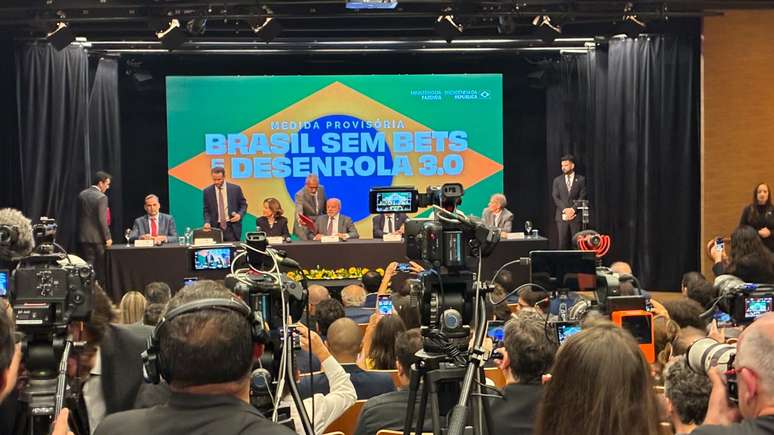 Governo Lula anuncia "proibição geral" das bets no Brasil; entenda como vai funcionar