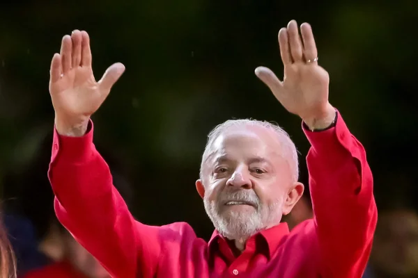 Com Calheiros ameaçados, Lula vai a Alagoas reforçar palanque