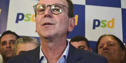 O ex-prefeito do Rio, Eduardo Paes (PSD), &eacute; candidato ao governo do Rio de Janeiro durante conven&ccedil;&atilde;o do PSD na capital fluminense Foto: PAULO CARNEIRO/ATO PRESS/ESTAD&Atilde;O CONTE&Uacute;DO