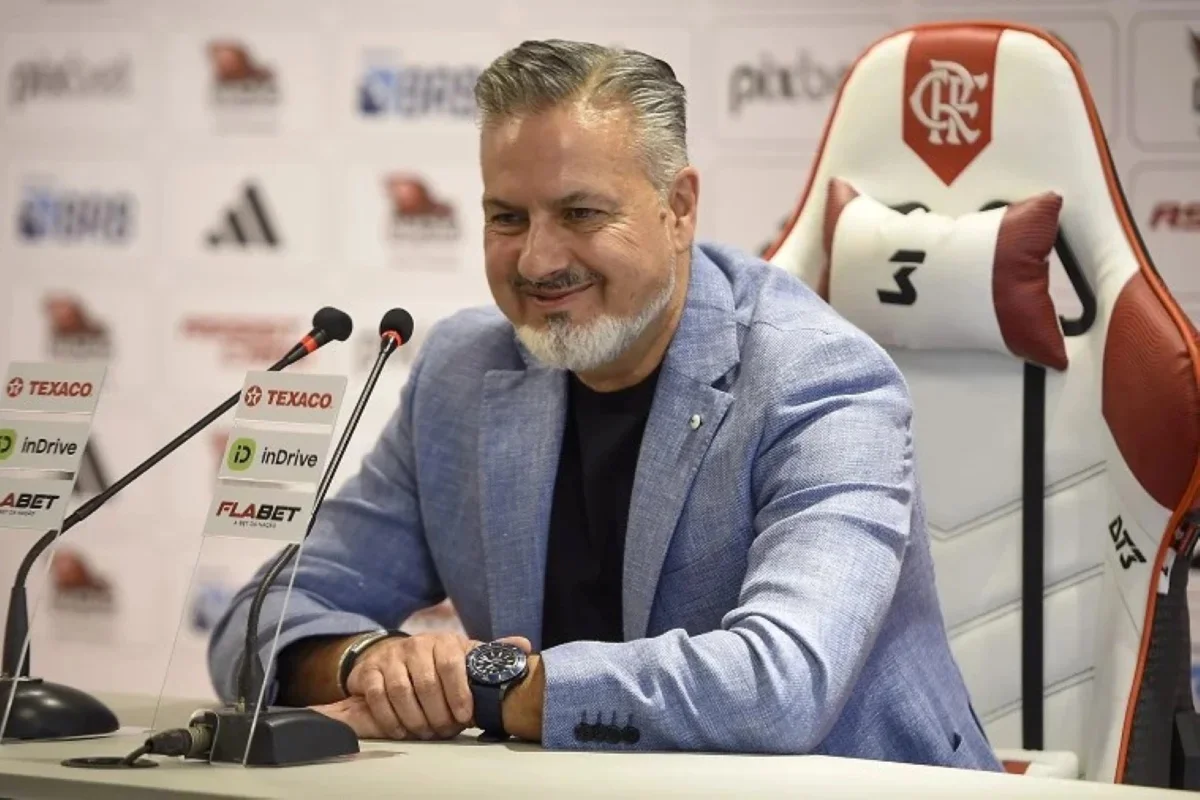 Boto diz que Prestianni, acusado de racismo por Vini, "caberia no Flamengo"