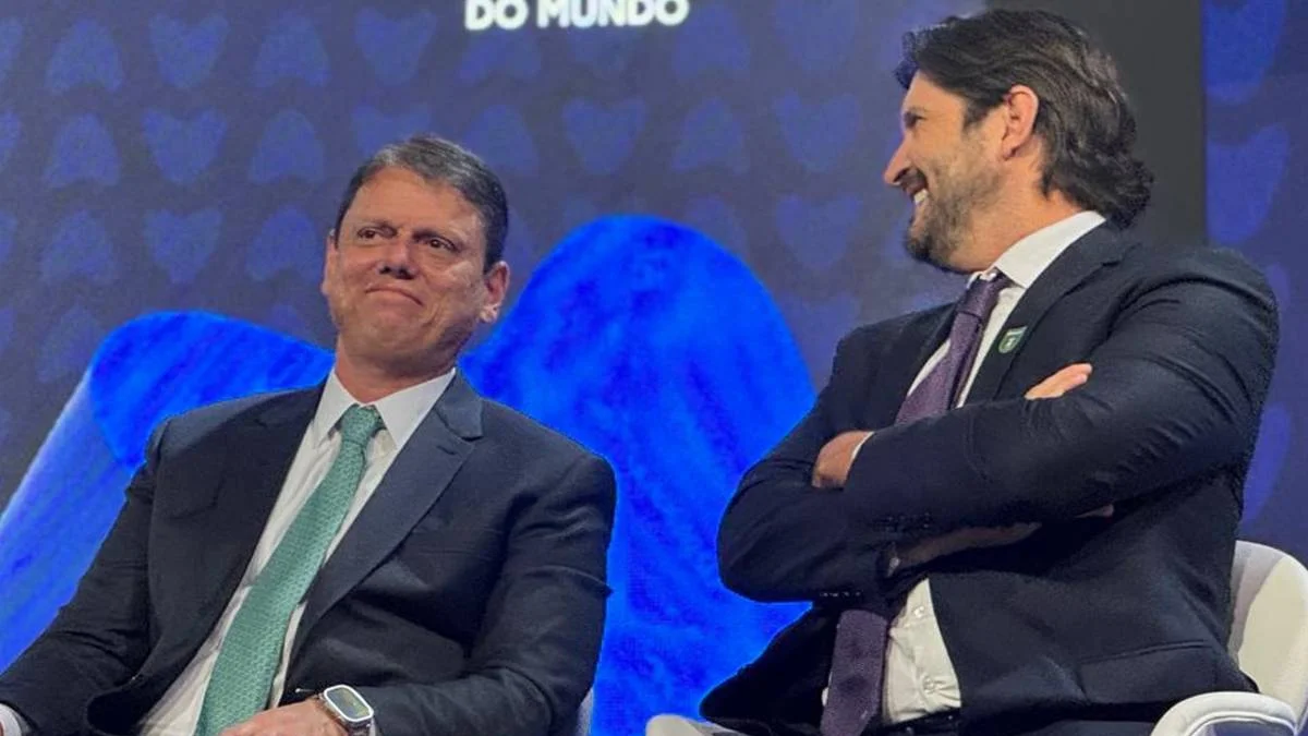 Justiça Eleitoral suspende propaganda de André do Prado com Tarcísio