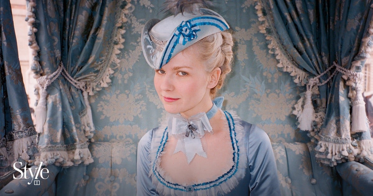 Kirsten Dunst com saltos Manolo Blahnik aparece no novo livro sobre Maria Antonieta
