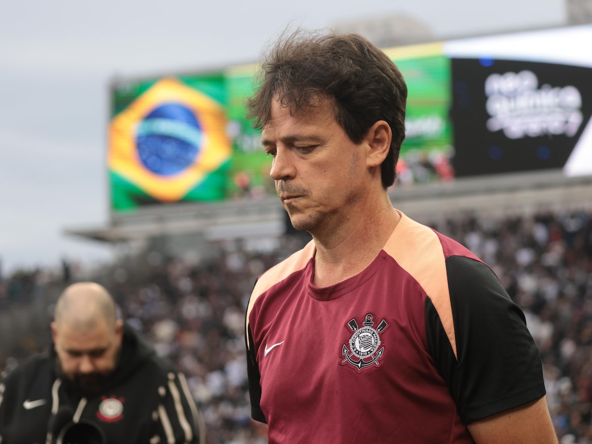 Diniz defende ‘convicção’ no Corinthians e garante: ‘Resultados não correspondem às performances’