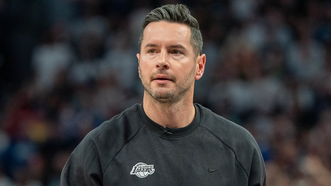 JJ Redick ataca LeBron James e promete que os titulares não serão todos 'brancos' em uma coletiva estranha