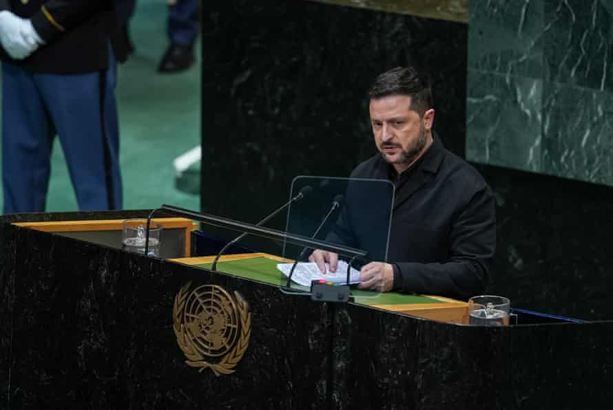 Breve sobre a guerra na Ucrânia: Moscou ataca ferozmente Kiev enquanto Zelensky convida líderes na ONU a continuar sufocando as receitas da Rússia