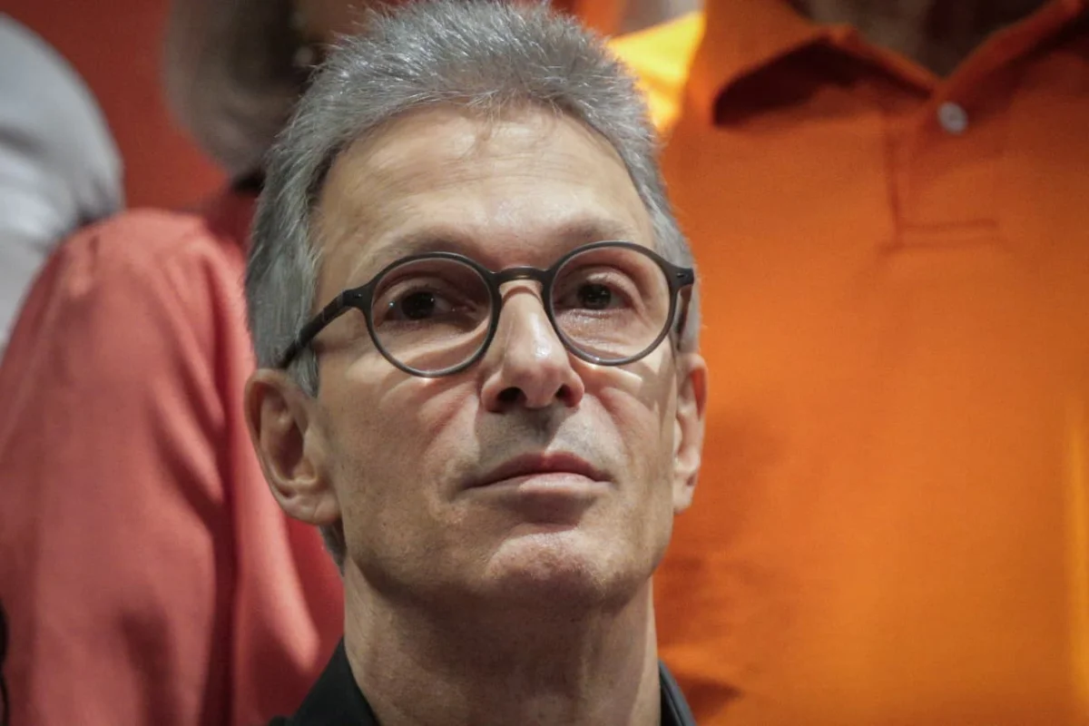 Imagem da matéria: Candidatos do Novo apoiam Flávio no 1º turno entre crise e aval de Zema