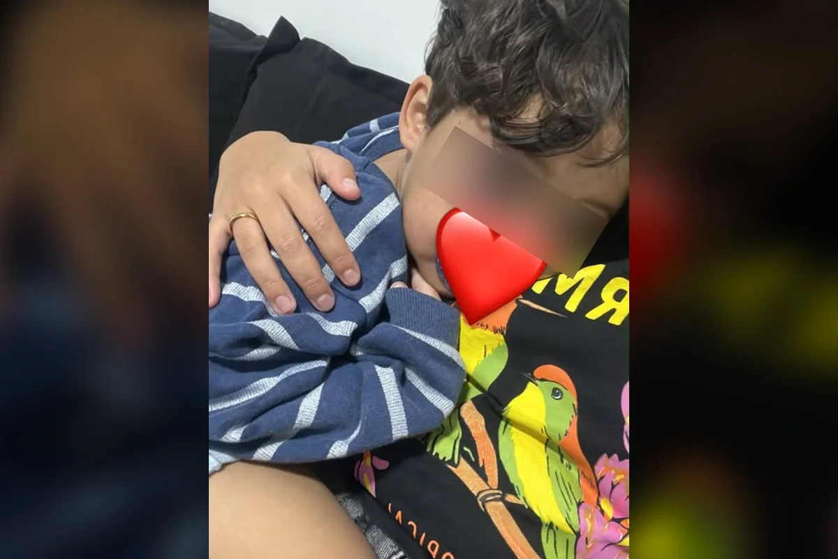 Criança de 3 anos volta para casa com hematomas no rosto após dia na creche