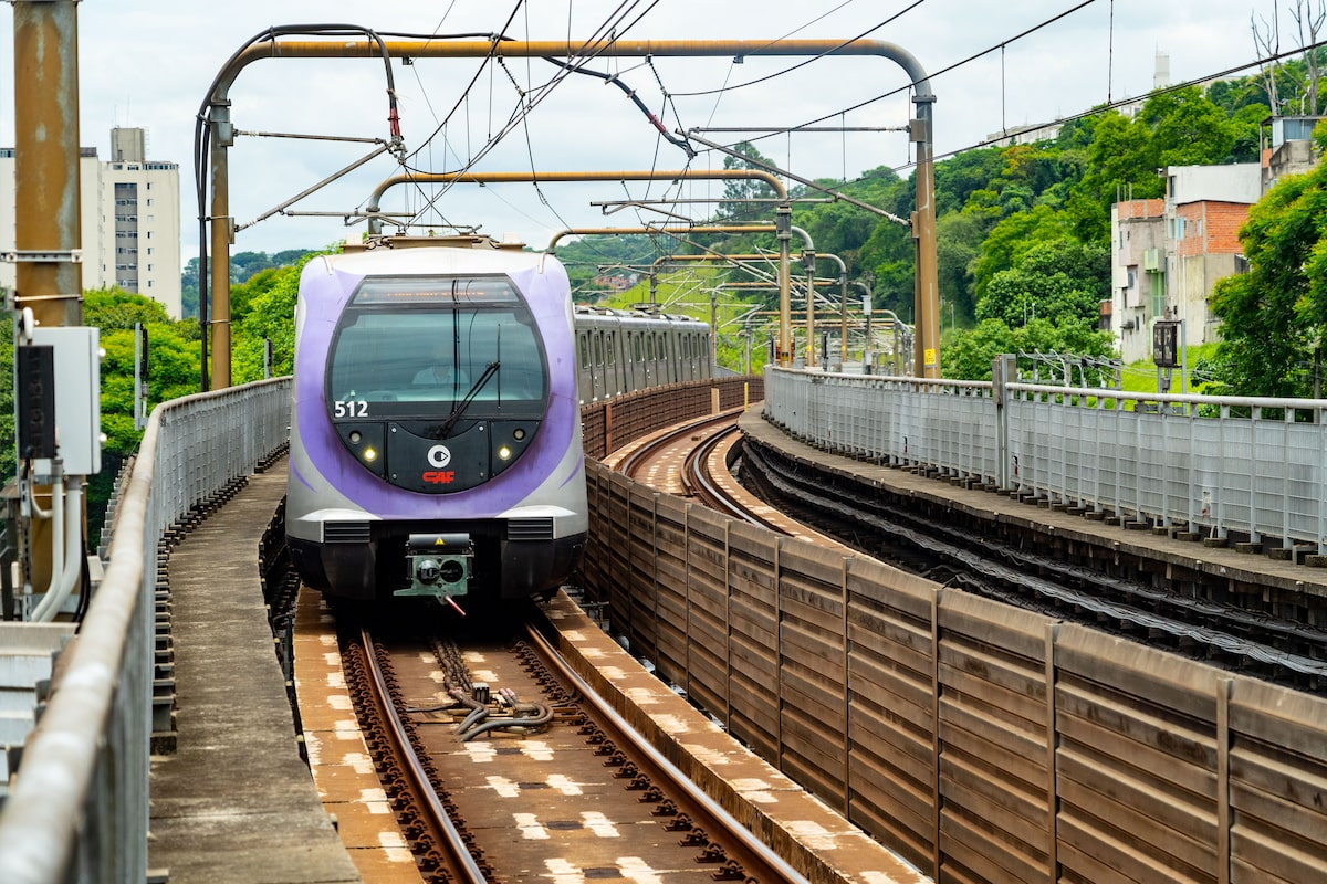Linha 5-Lilás registra falhas em dois pontos e opera com lentidão; veja trecho afetado