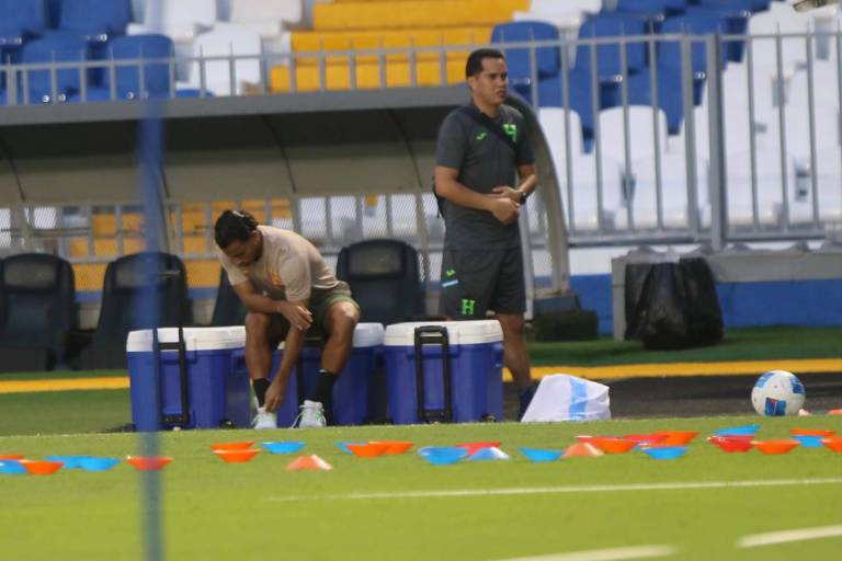 Honduras com visita especial e a triste foto de Edwin no último treino