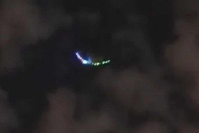 Imej objek misteri yang berjaya dirakam oleh satu individu di Teheran.